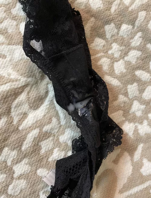 Creampie leaking