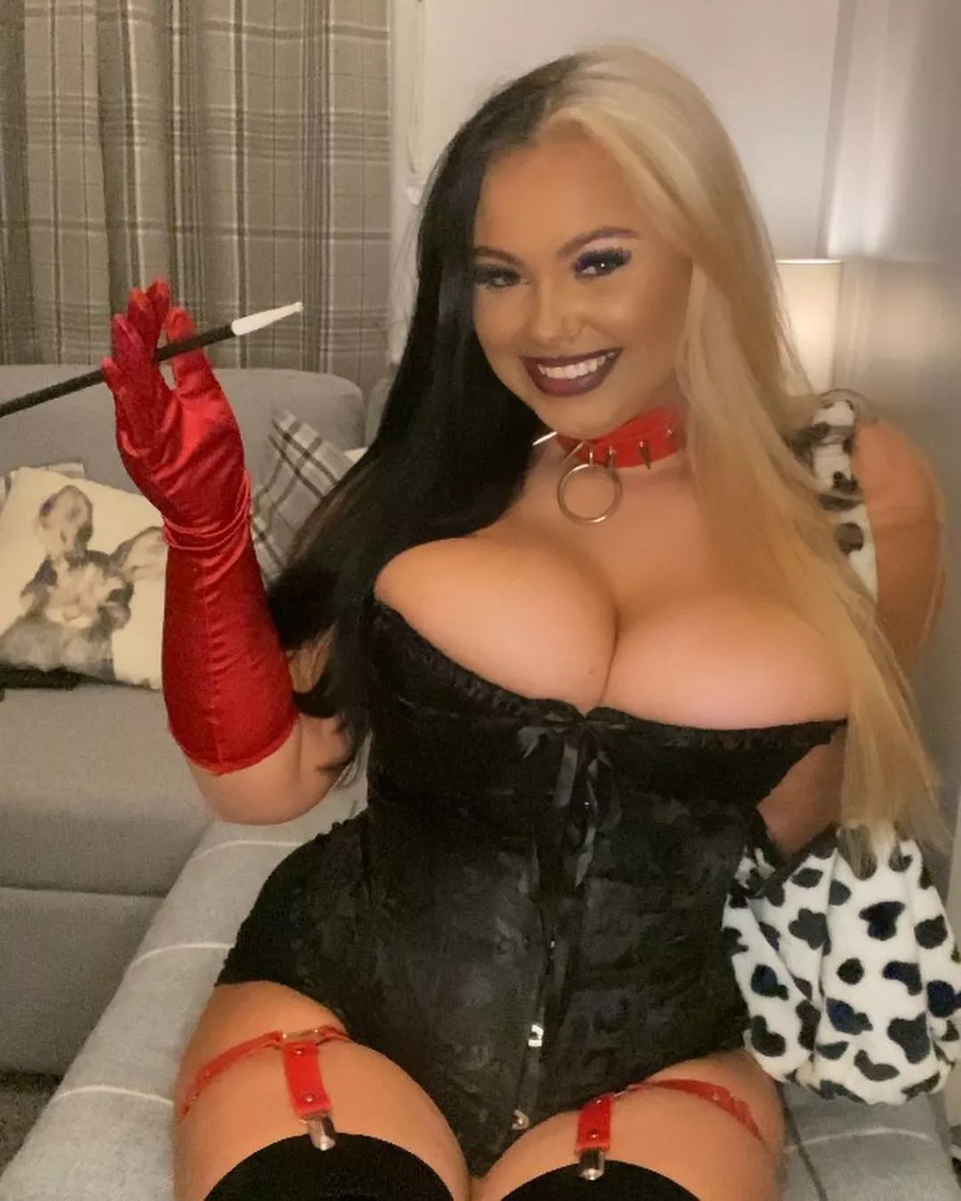 Cruella De Tits Cruella De Tits