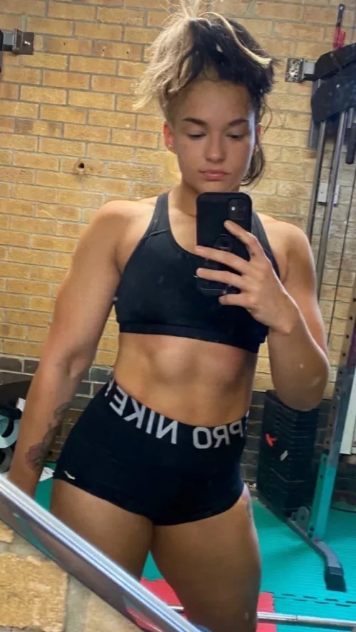 Crush me Jamie 🥵