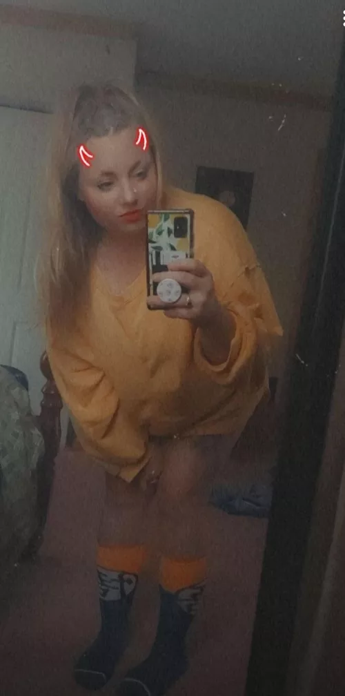 Cuckquean looking for some fun. Replace me? Put me in my place?