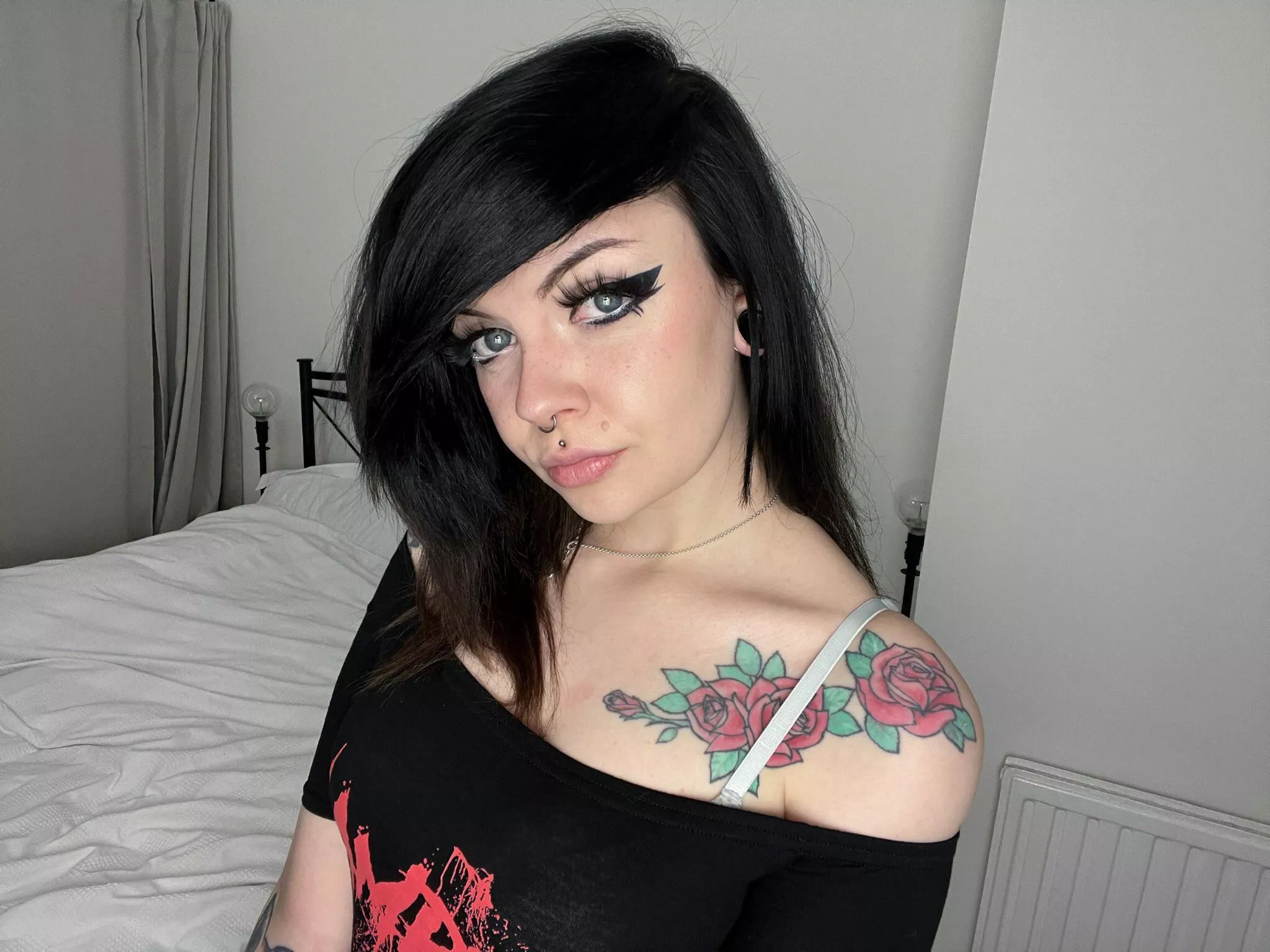 Cuddles please π Cuddles please π