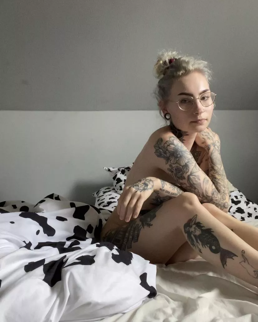 cum a little closer cum a little closer