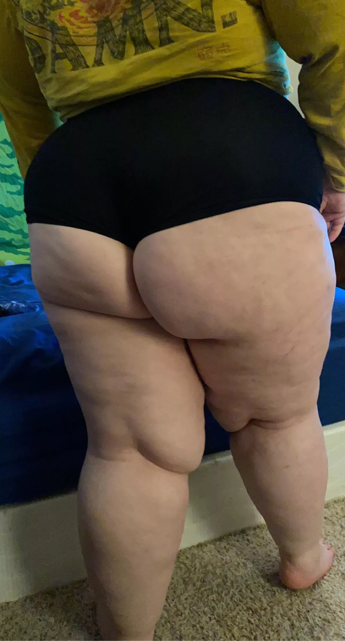 Cum bend me over my bed and fuck my fat ass silly 🙈🥰😝 Cum bend me over my bed and fuck my fat ass silly 🙈🥰😝