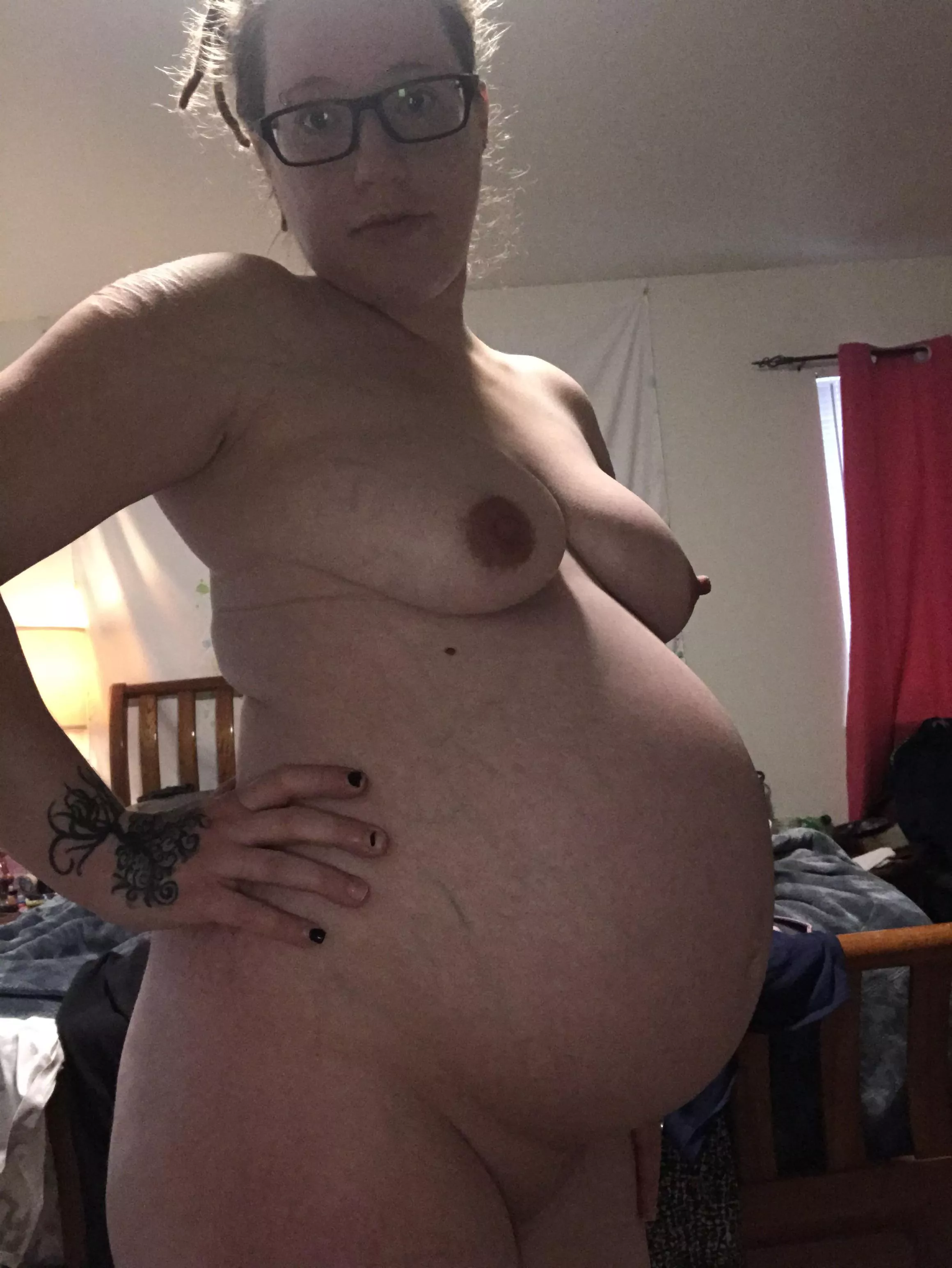 Cum de-stress with me! Cum de-stress with me!