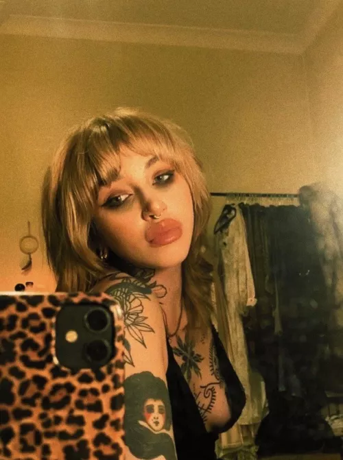 cum find me on instagram @emxlythestrangee cum find me on instagram @emxlythestrangee