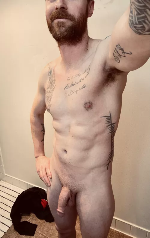 Cum get me hard with the wifey and letβs have some fun π