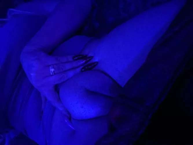 Cum give it a goodnight kiss