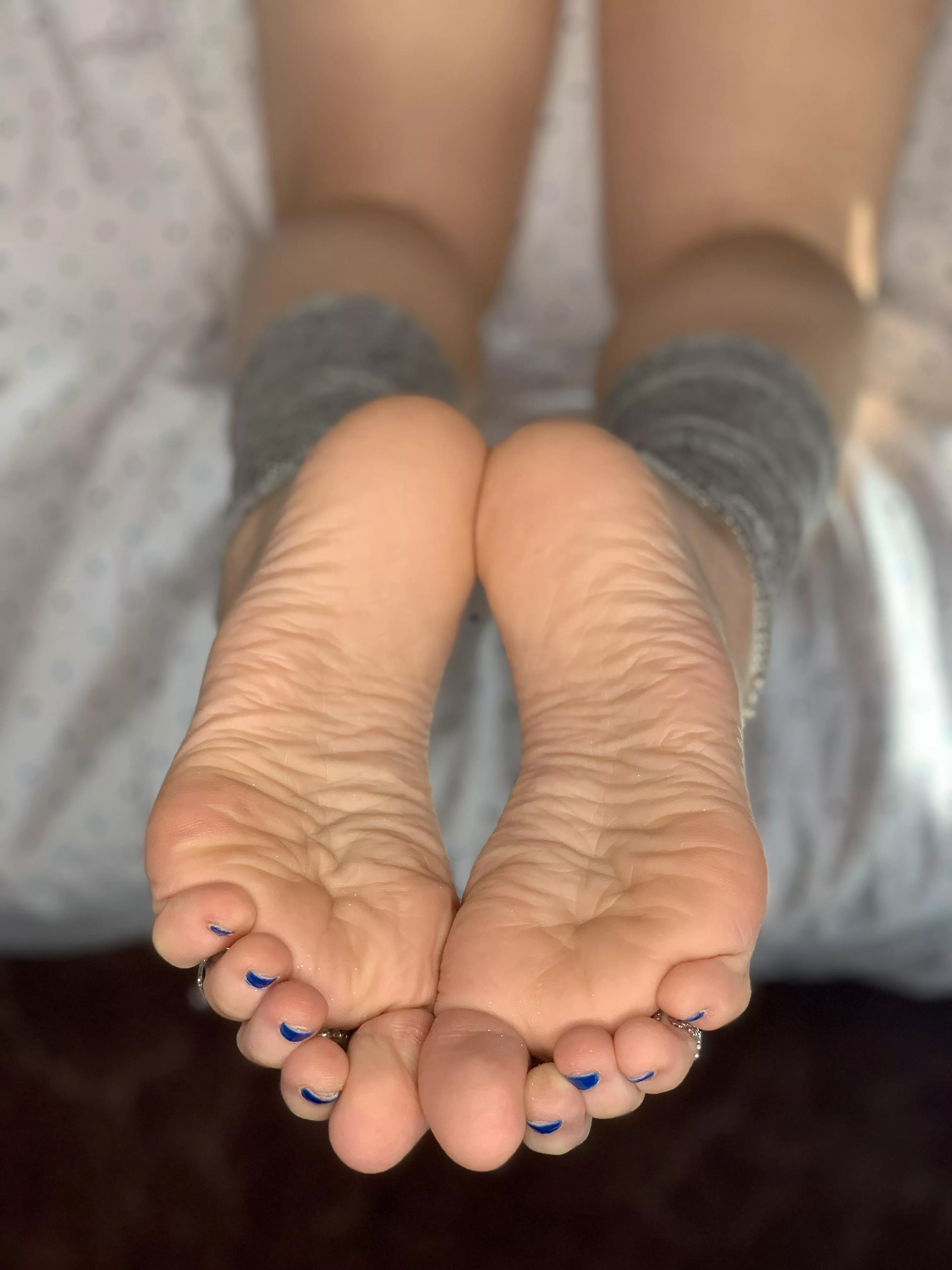 Cum here !!! Cum here !!!