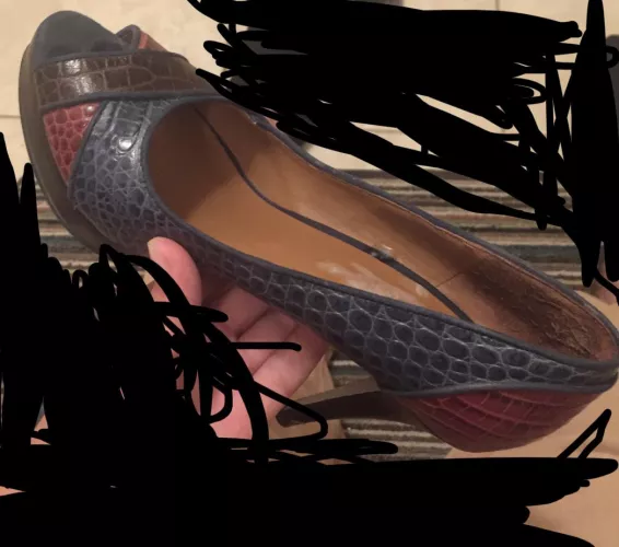 Cum in my friends moms heels dm me for her whole collection