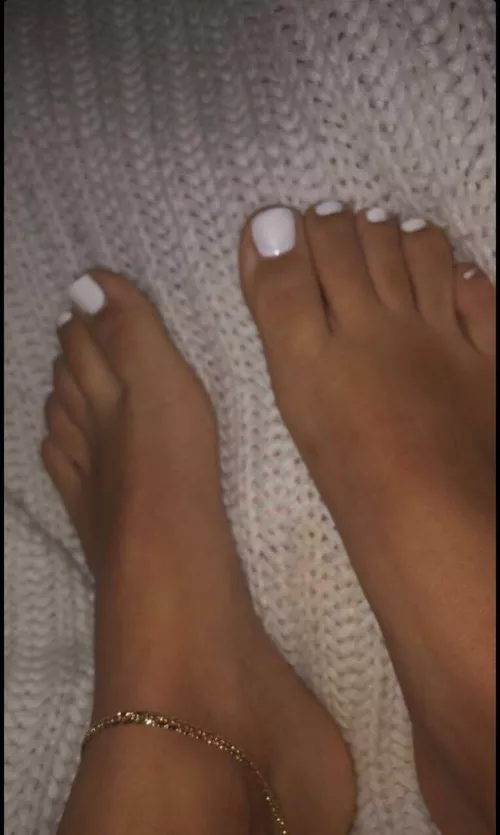 Cum lick my toes scum suckers
