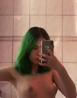 cum on me daddy plz 🥺💦