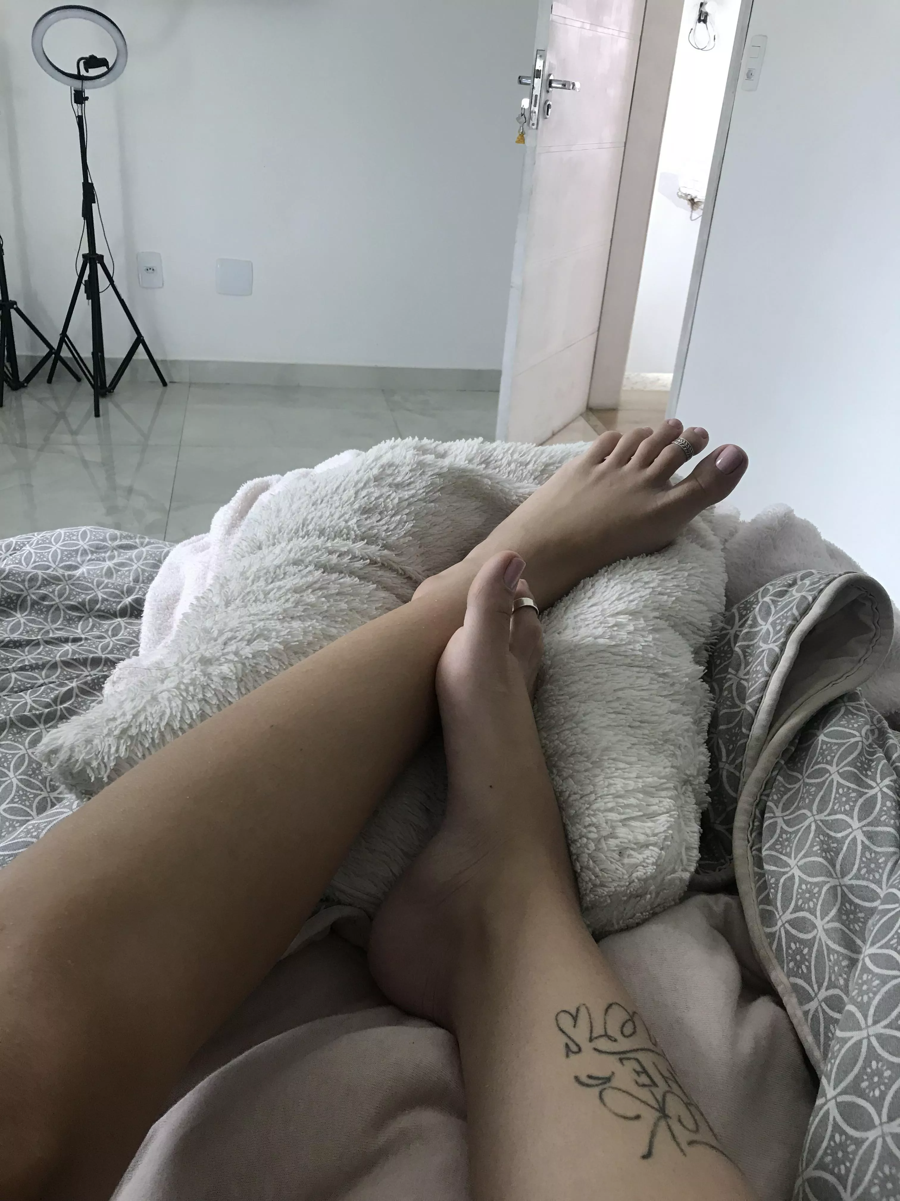cum on them cum on them