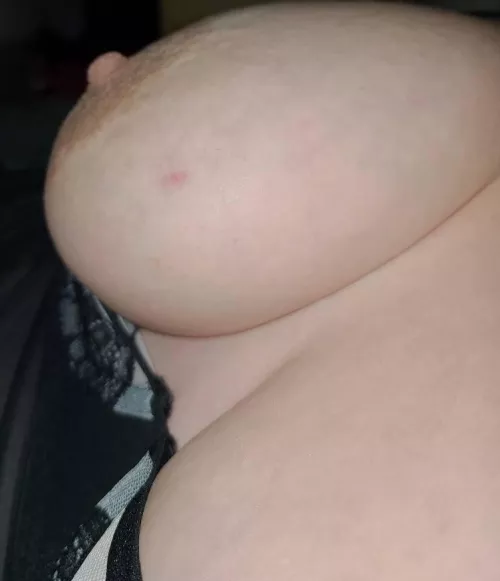 Cum play with me | $3 subs | Dick rates and titty playπ| link and trial in comments.
