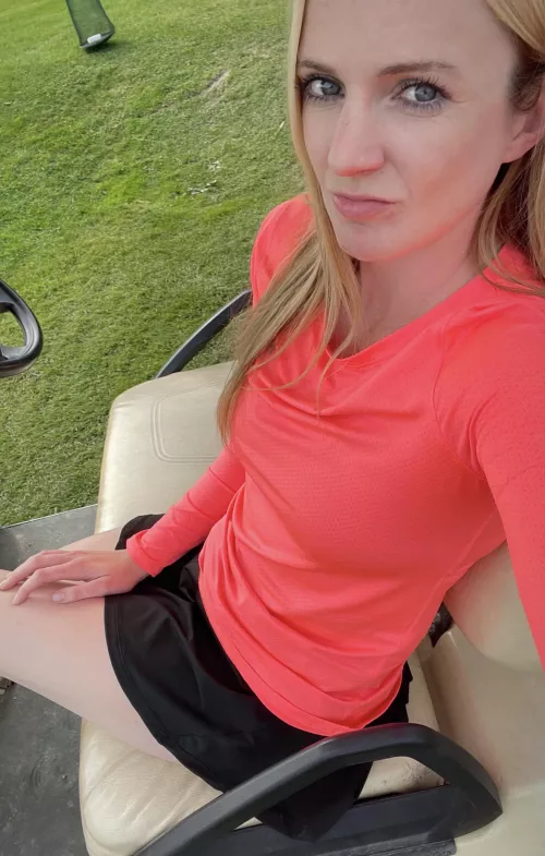 Cum play with me already 💝. I answer ALL messages. NO PPV. Hundreds of full length videos. Toys, squirting, anal and more.