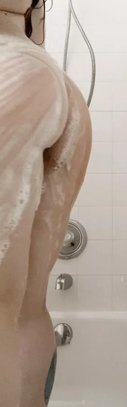 Cum shower with me 😋