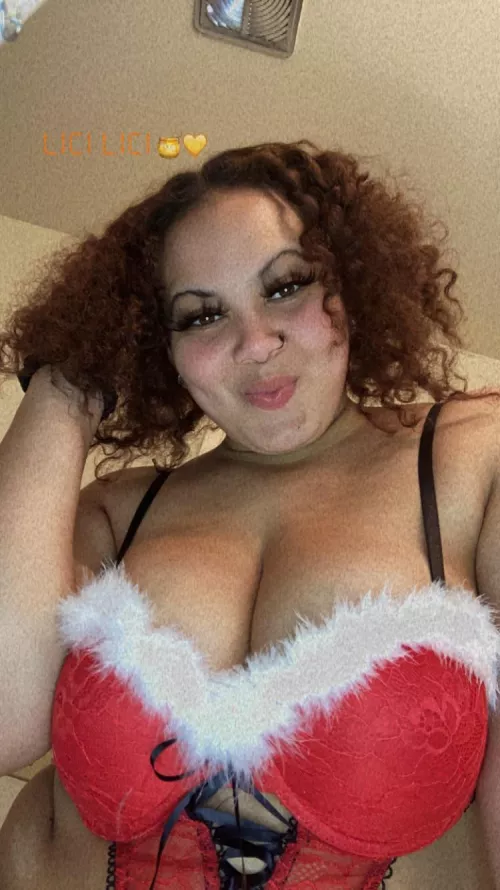 Cum smoke with me and let’s have some naughty fun on the phone?