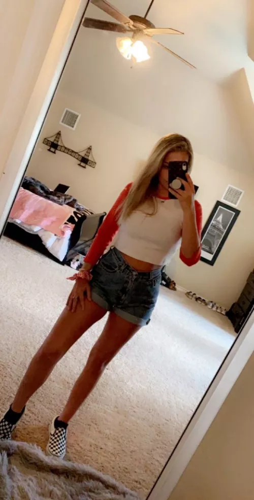 Cum suck on my nipples and tell me I’m pretty.