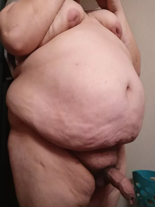 Cum suck this fat boys cock π€€