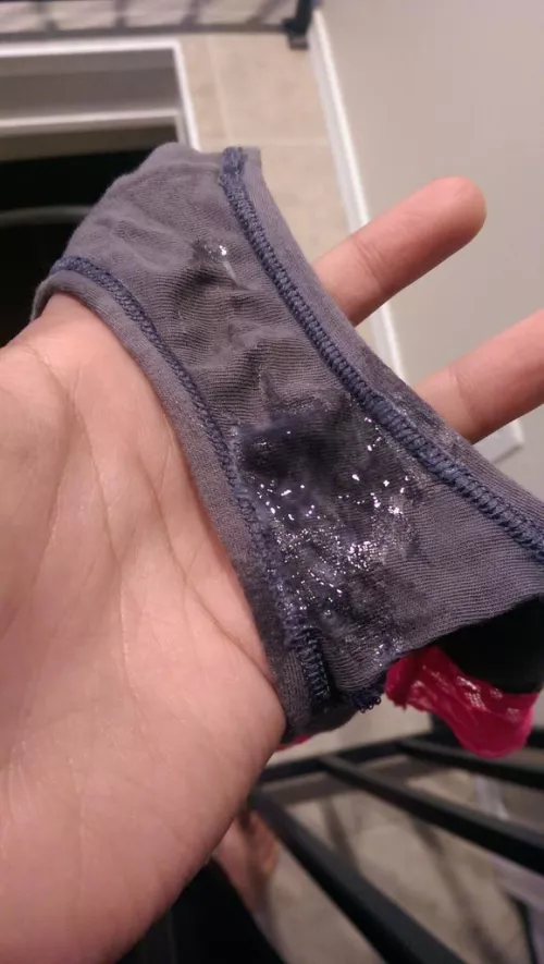 Cummy goodness. And it can be in your mouth 🤤🤤