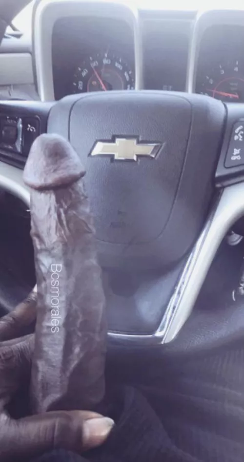 Currently Lyft’n 🚗 Wonder what my passengers are gonna think when they look up . Best comment wins free trail 😈