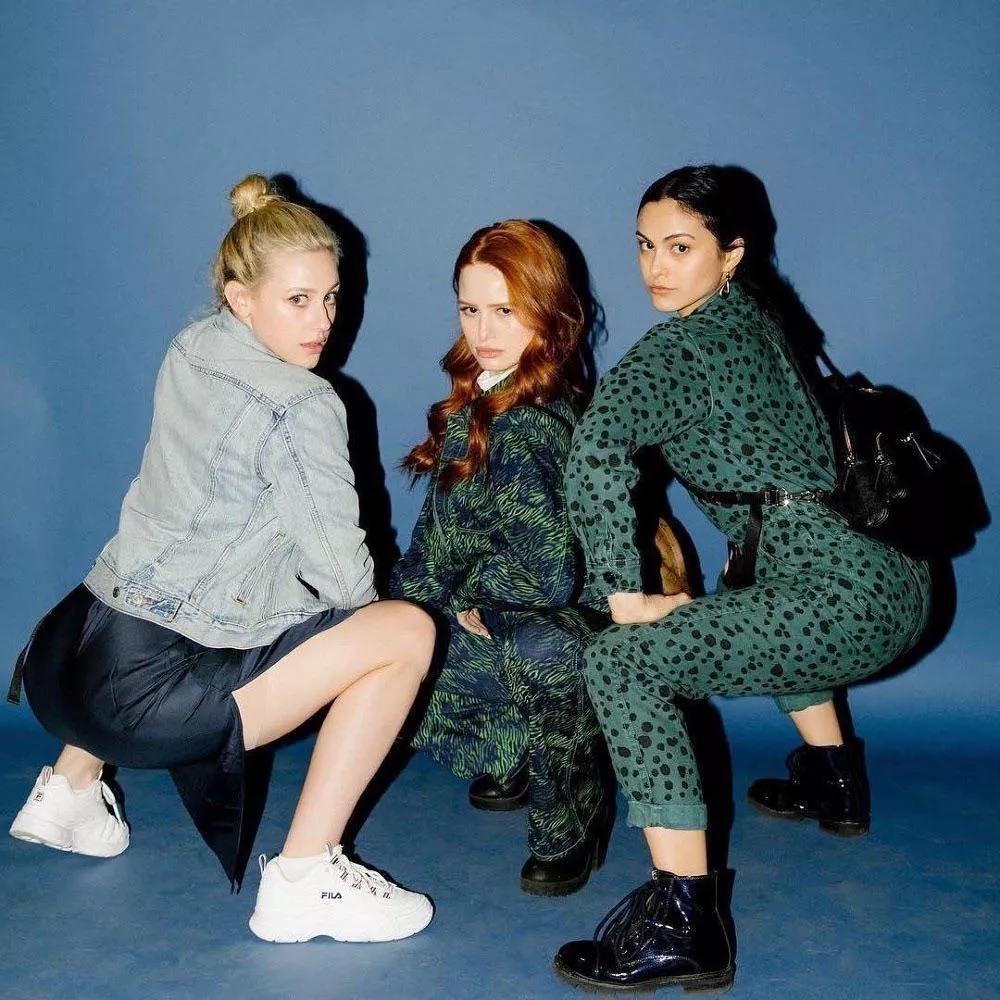 Currently stroking to the Riverdale girls and FUCK does it feel good, anyone want to join? Currently stroking to the Riverdale girls and FUCK does it feel good, anyone want to join?