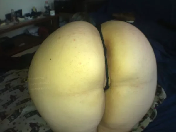curvy cutie hoping u like thicc booty for breakfast π curvy cutie hoping u like thicc booty for breakfast π