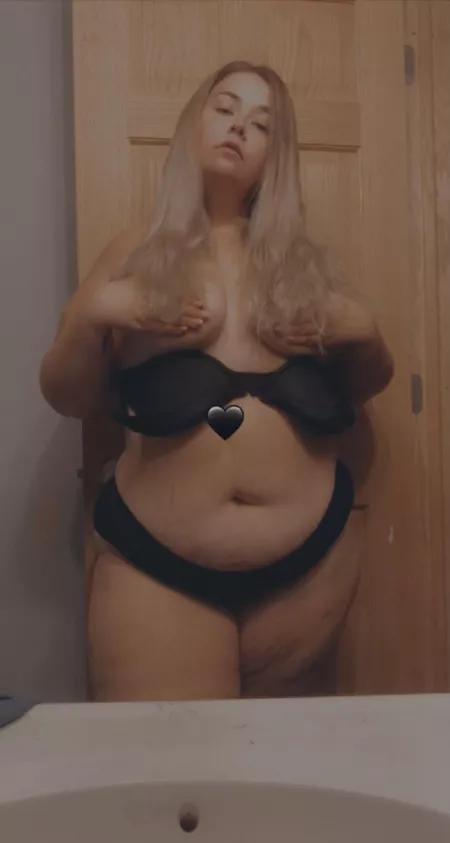 Curvy girls do it better!🥵🥰