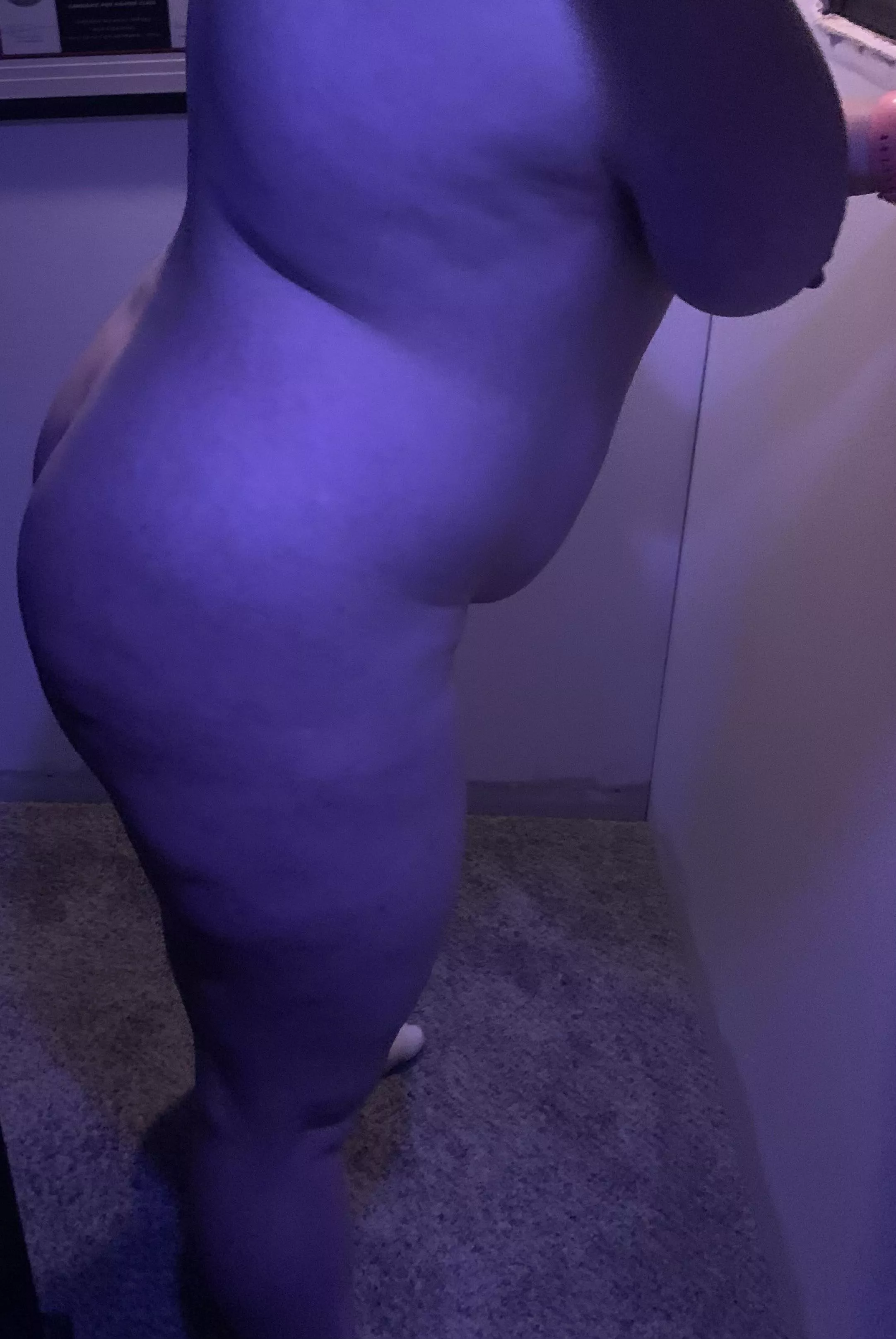 Curvy thick mom wishing you a happy hump day :)