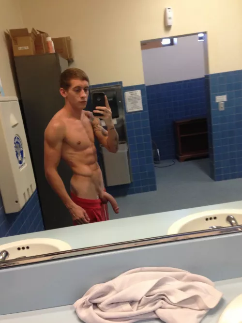 Cut Dick Selfie