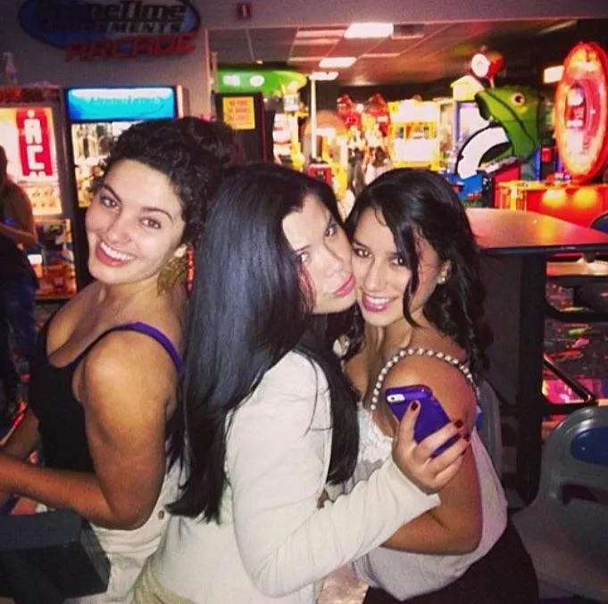 Cute babes