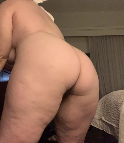 Cute butt and cute thighs