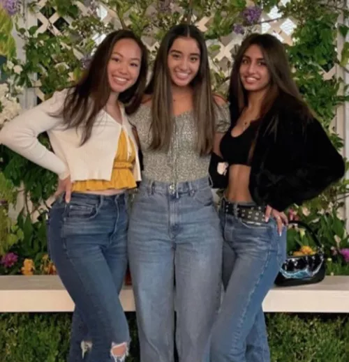 cute college freshmen cute college freshmen