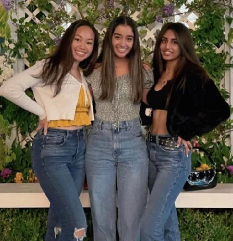 cute college freshmen