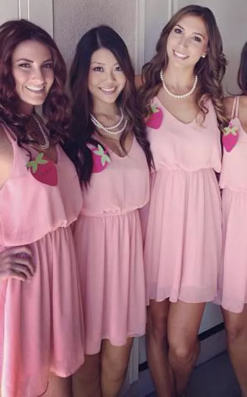 Cute Ladies in Pink Cute Ladies in Pink