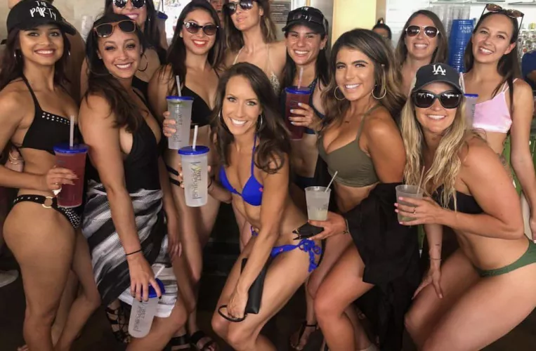 Cute Ladies Cute Ladies