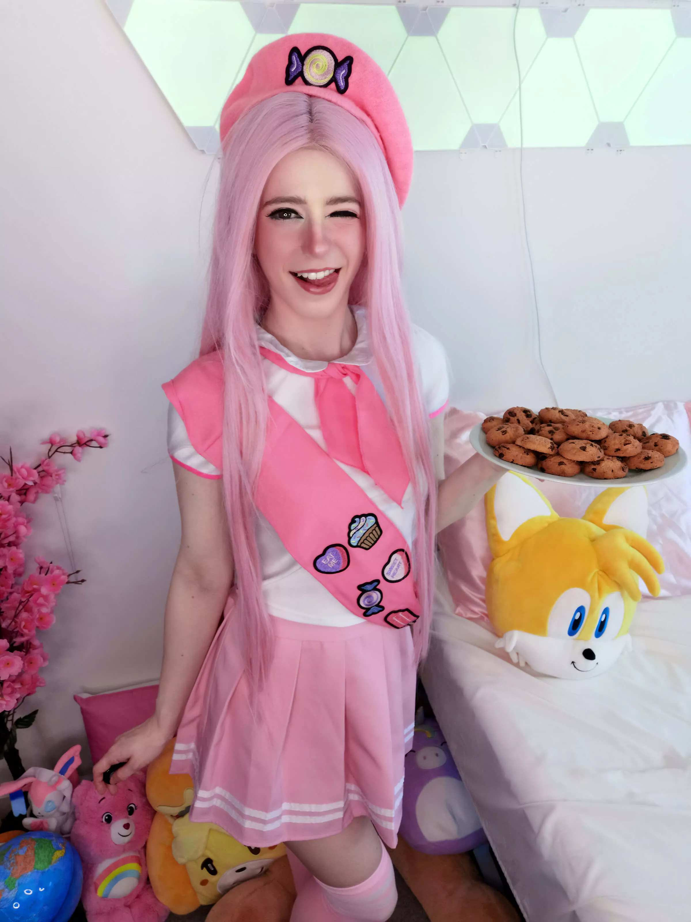 cute pink thigh highs 💖