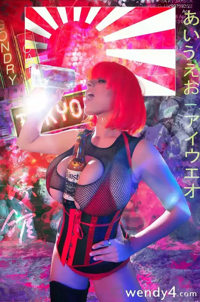 Cyberpunk bimbo Cyberpunk bimbo