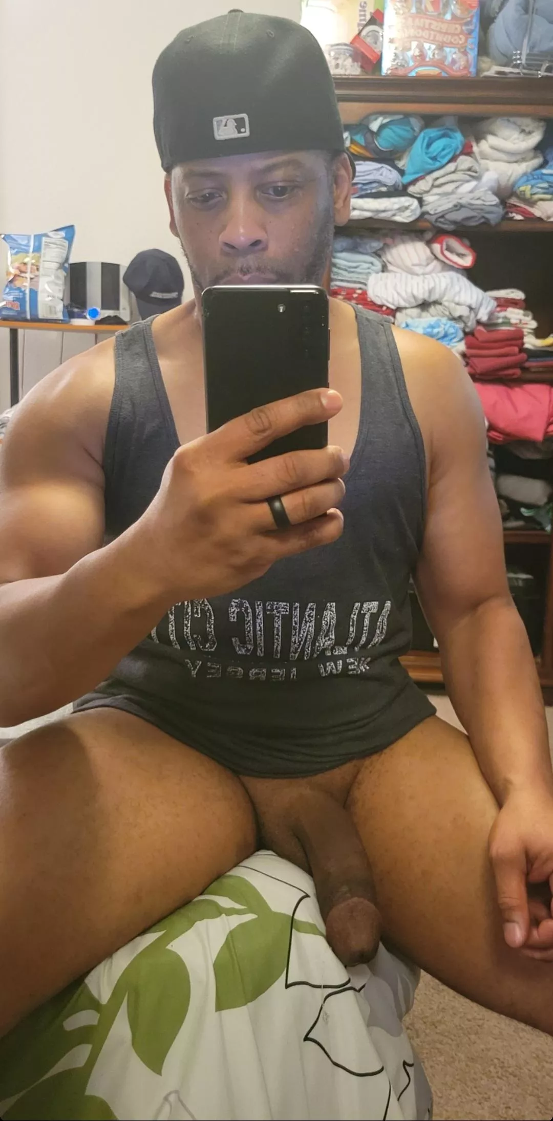 Dad bod and cock anyone? Dad bod and cock anyone?