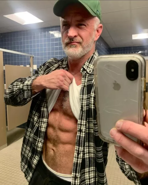 daddy abs