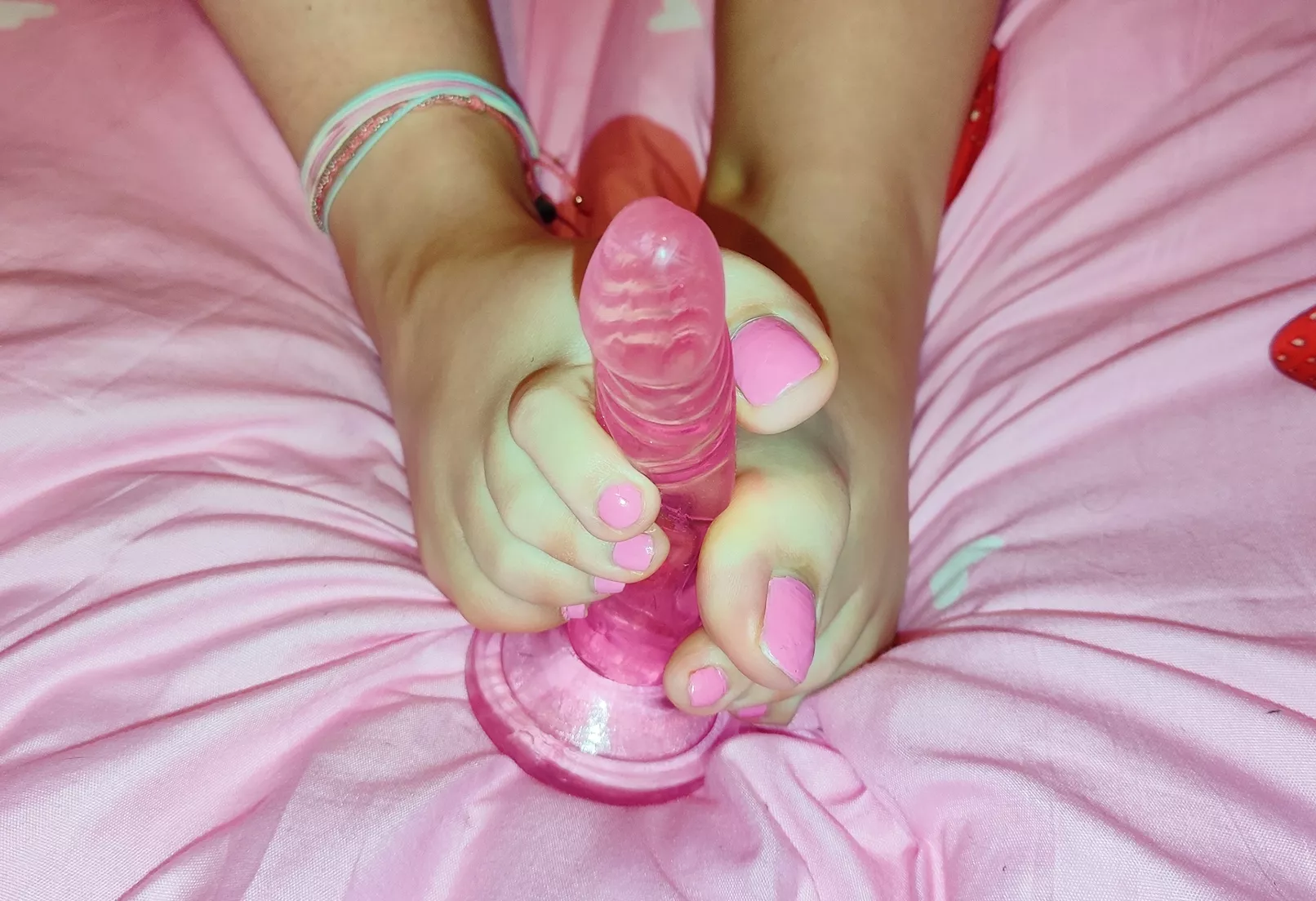 Daddy bought me a new toy! Comments and DMs are welcome.