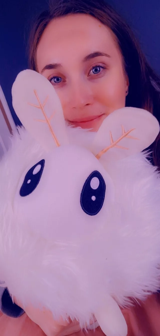 Daddy gots me Sprig for Valentine's Day!! 🥰💕💖 he's so big and fluffffyyyyy