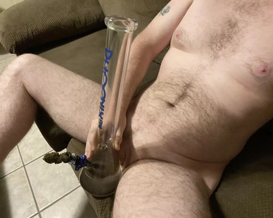 Daddy long bong [M]
