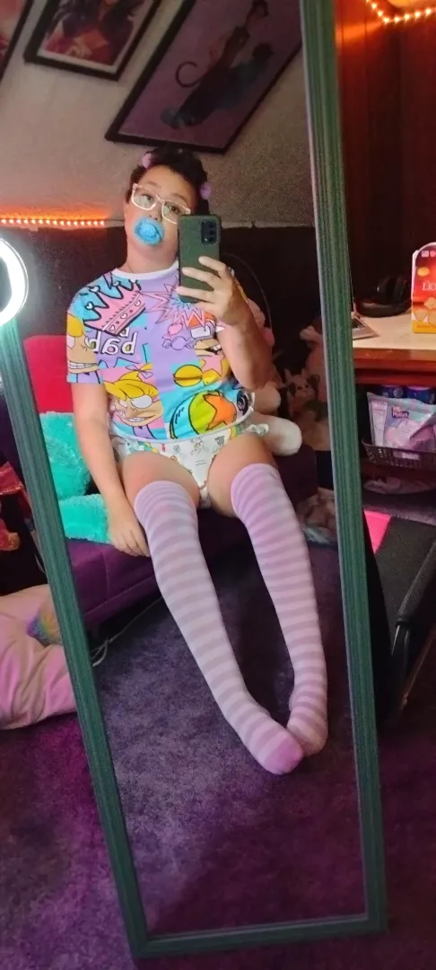 Daddy says I am adorable in my new shirt 🤩