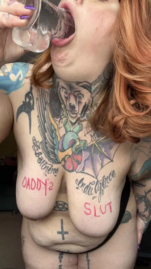 Daddy, where are you?? My throat NEEDS youuu!