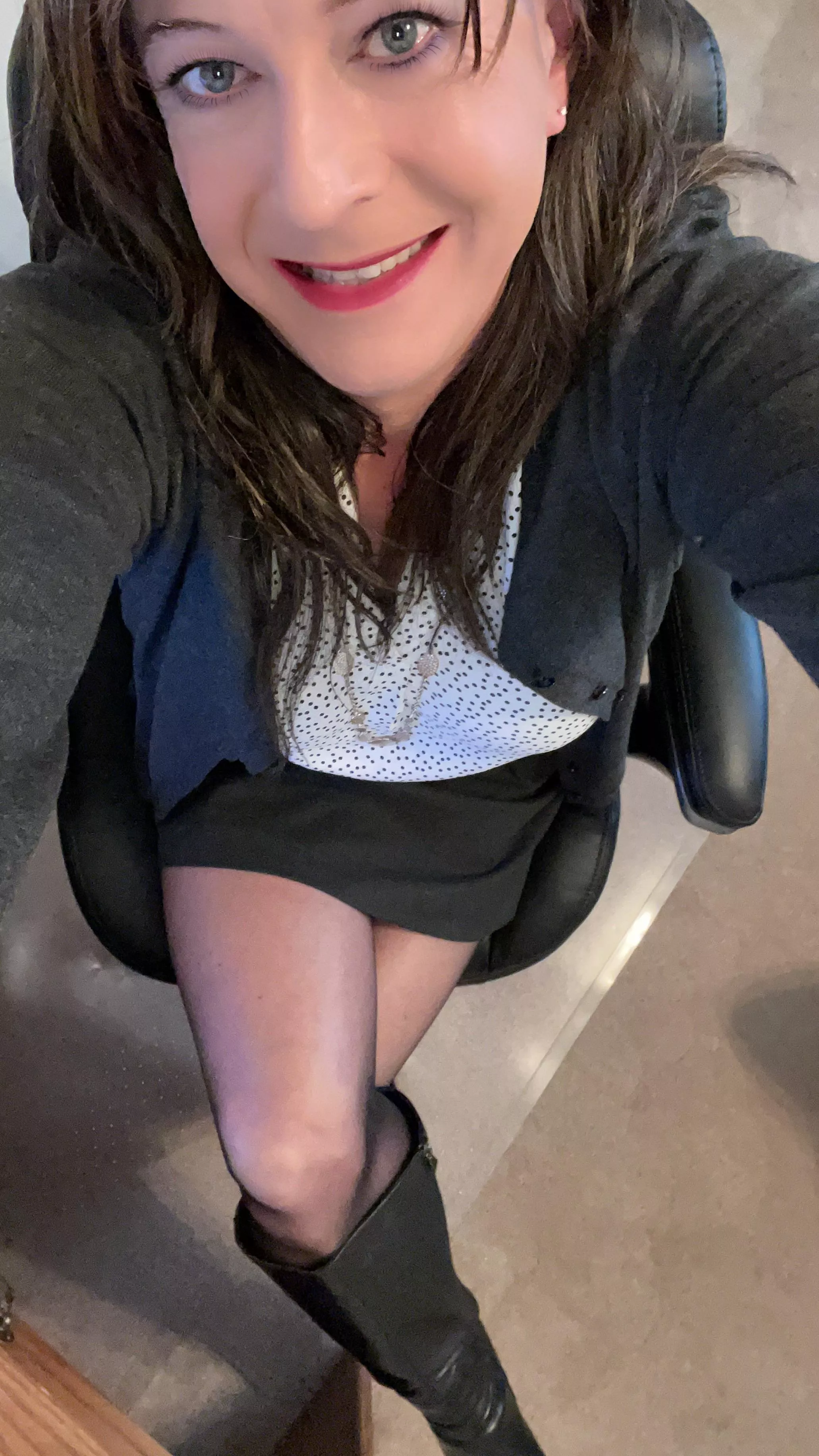 Daddyβs office girl today Daddyβs office girl today
