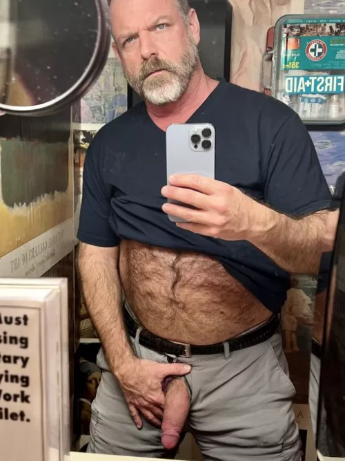 DadNxt (Twitter)