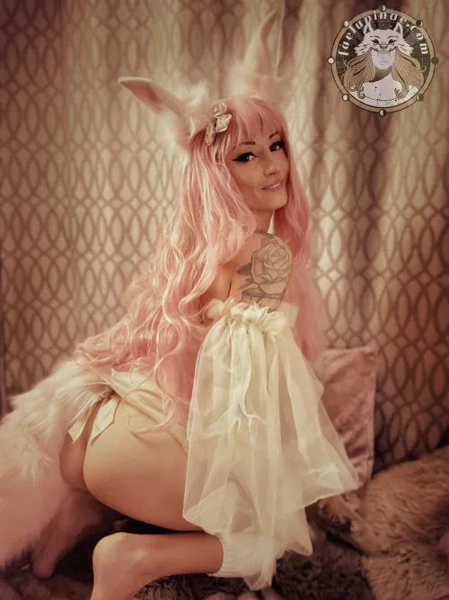 Dainty Little Kitsune