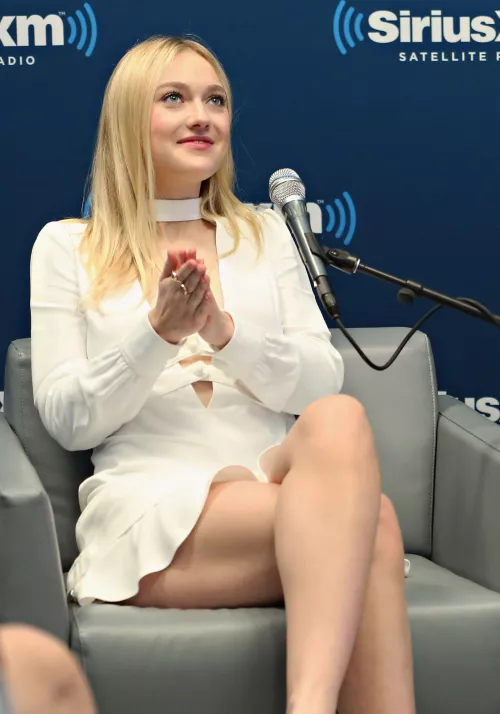 Dakota Fanning looking amazing leggy and braless Dakota Fanning looking amazing leggy and braless