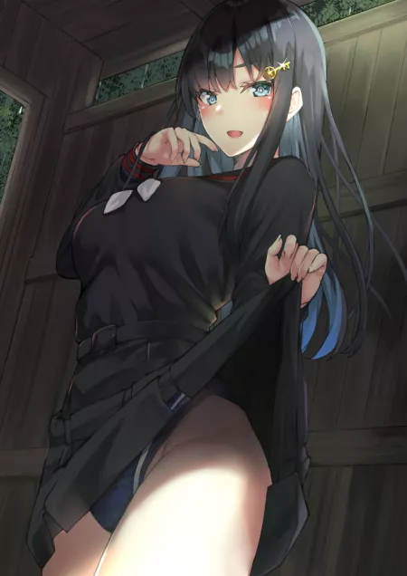Damn her thicc hips are sexy