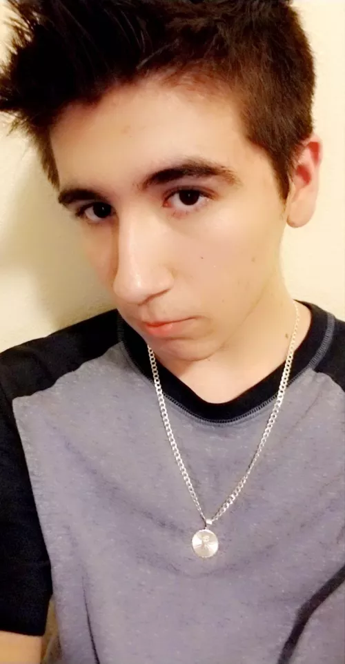 Damn, I’ve just realized I have a big nose 😅 Damn, I’ve just realized I have a big nose 😅